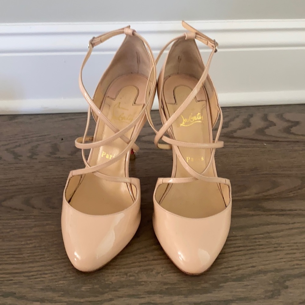 Preowned Christian Louboutin Soustelissimo Strappy Pump size 9